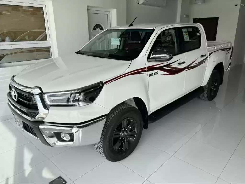 مستعملة Toyota Hilux للإيجار في الرياض #21286 - 1  صورة 